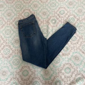 DONATING Lucky Brand Charlie Skinny Jeans